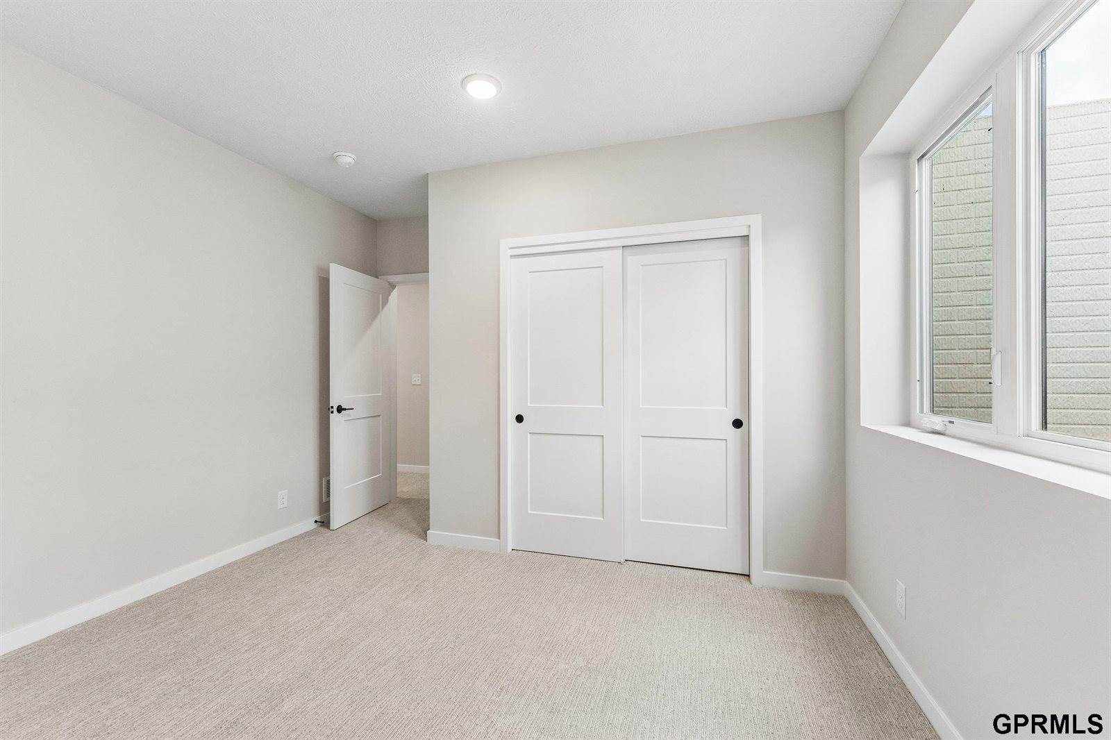 5705 North 197 Avenue, Elkhorn, NE 68022