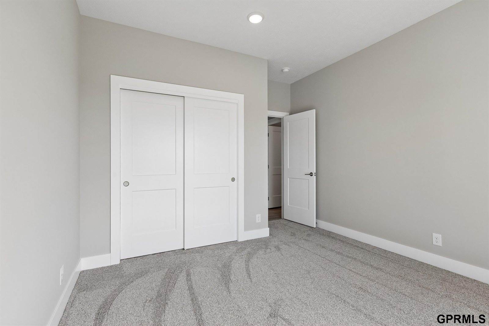 5705 North 197 Avenue, Elkhorn, NE 68022