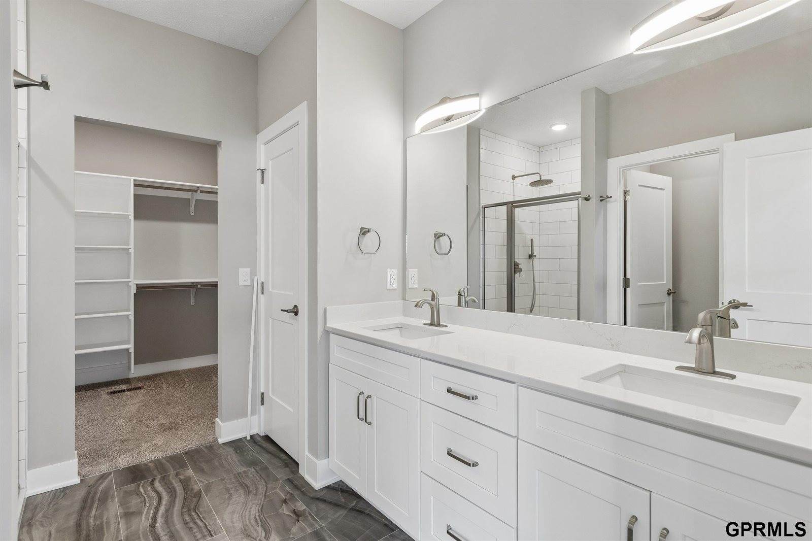5705 North 197 Avenue, Elkhorn, NE 68022