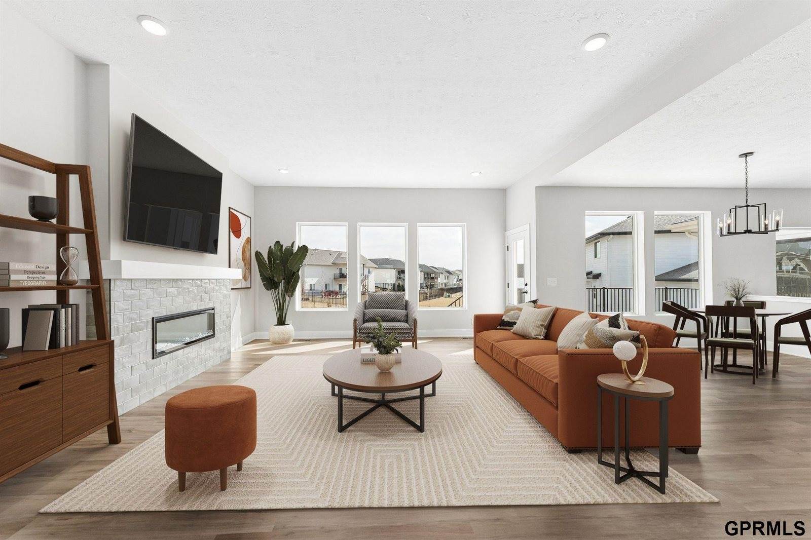 5705 North 197 Avenue, Elkhorn, NE 68022