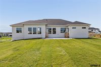 5705 North 197 Avenue, Elkhorn, NE 68022