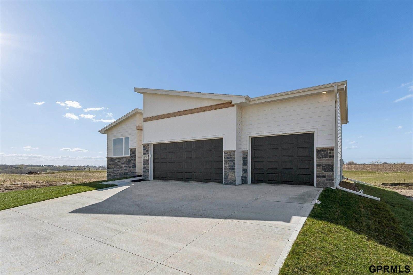 10906 South 222 Street, Gretna, NE 68028