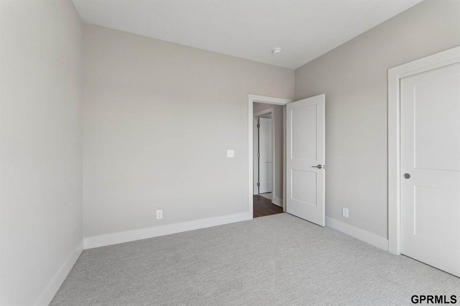 10906 South 222 Street, Gretna, NE 68028