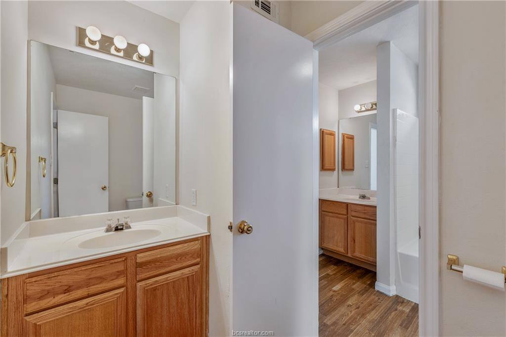 2435 Pintail Loop, College Station, TX 77845