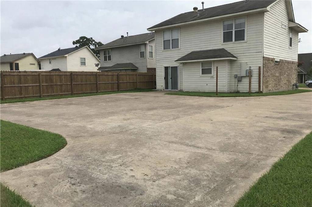 2435 Pintail Loop, College Station, TX 77845