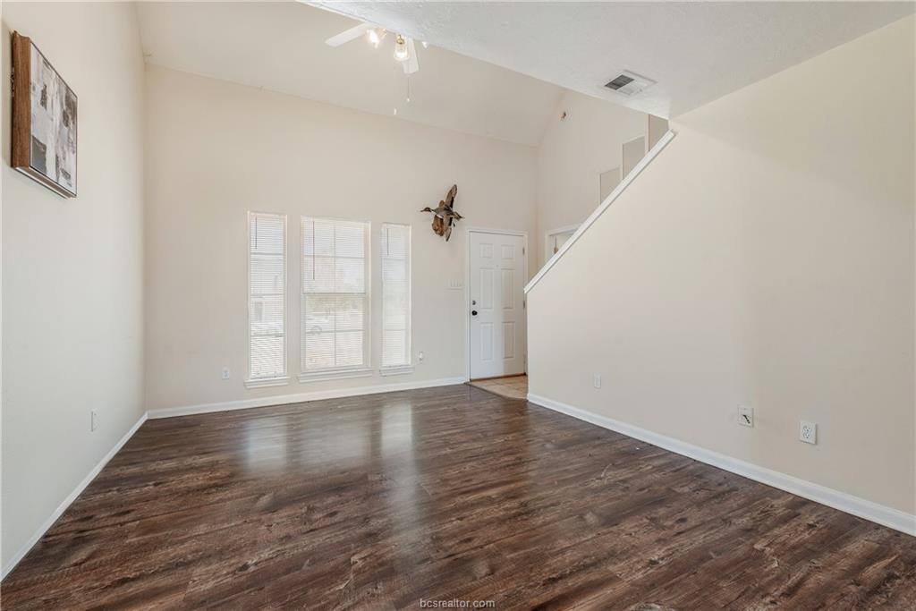 2435 Pintail Loop, College Station, TX 77845