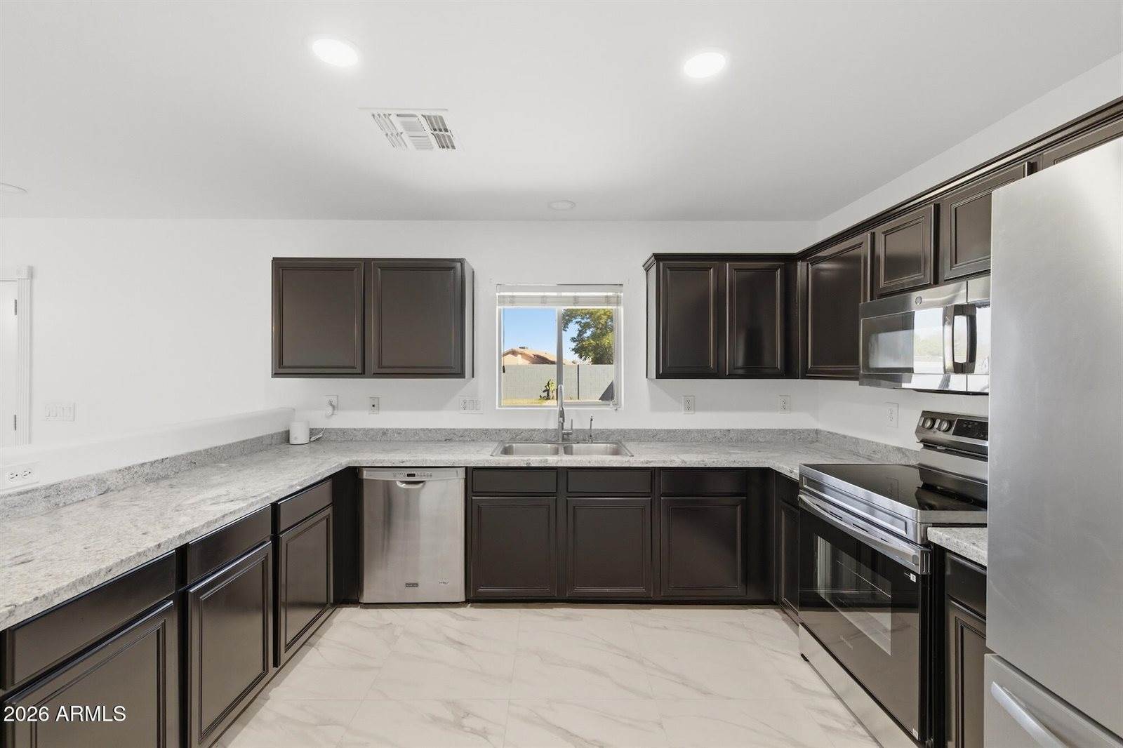 970 East Christopher Street, San Tan Valley, AZ 85140