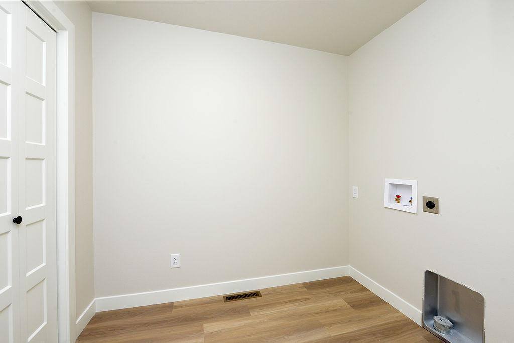 323 3rd Street, Mapleton, ND 58059