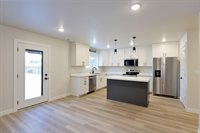 323 3rd Street, Mapleton, ND 58059