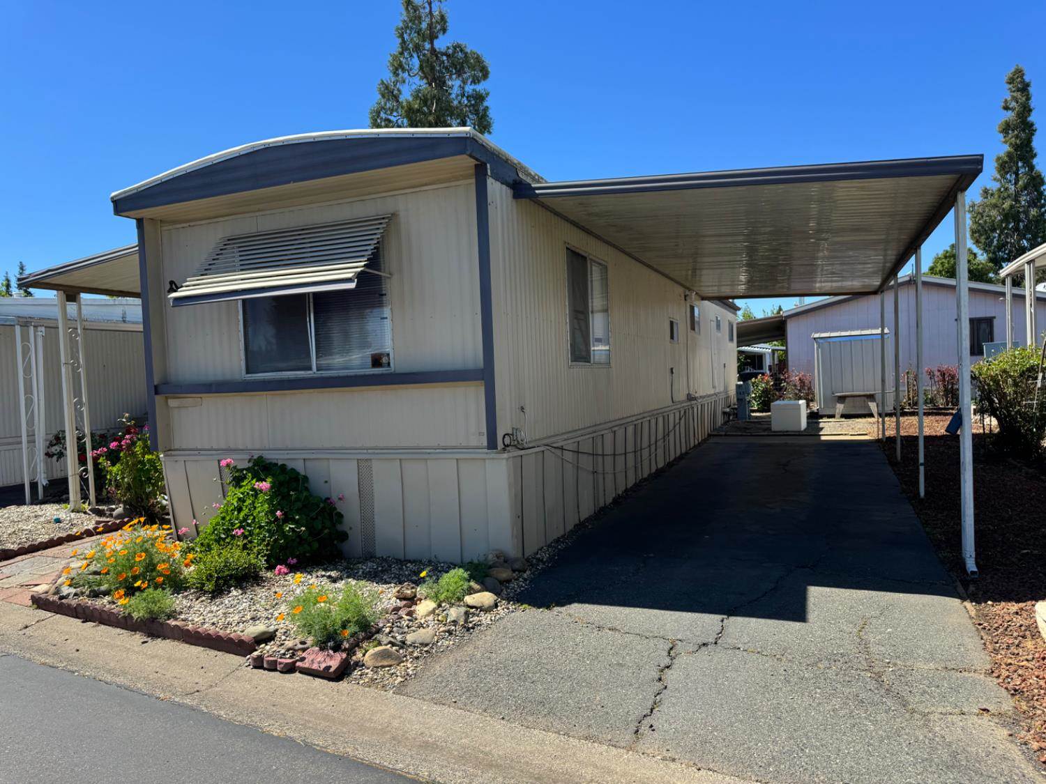 10035 Mills Station Road, Sacramento, CA 95827