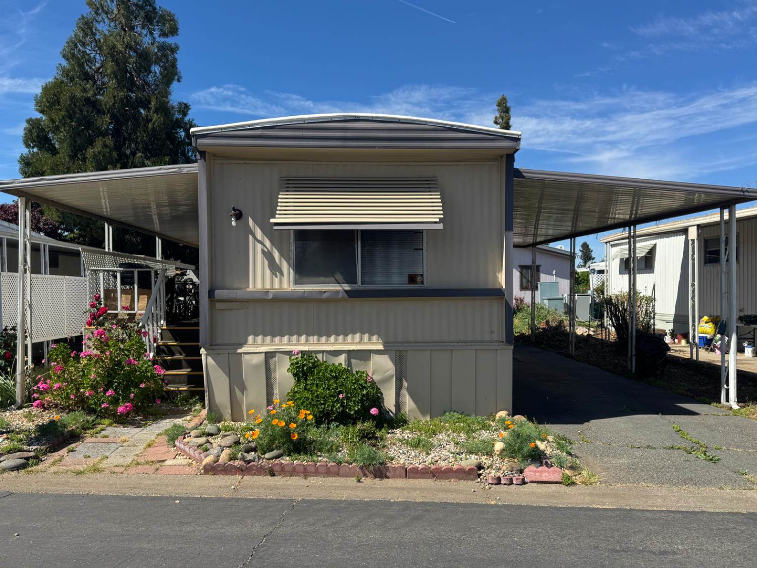 10035 Mills Station Road, Sacramento, CA 95827