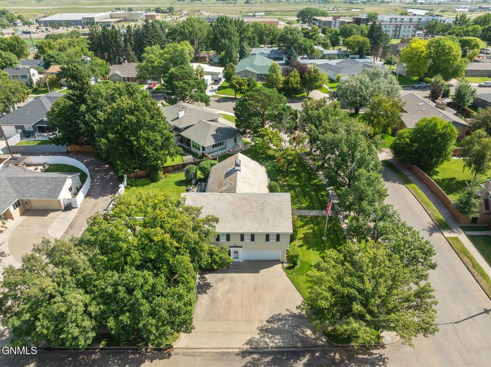 405 14th Street East, Williston, ND 58801