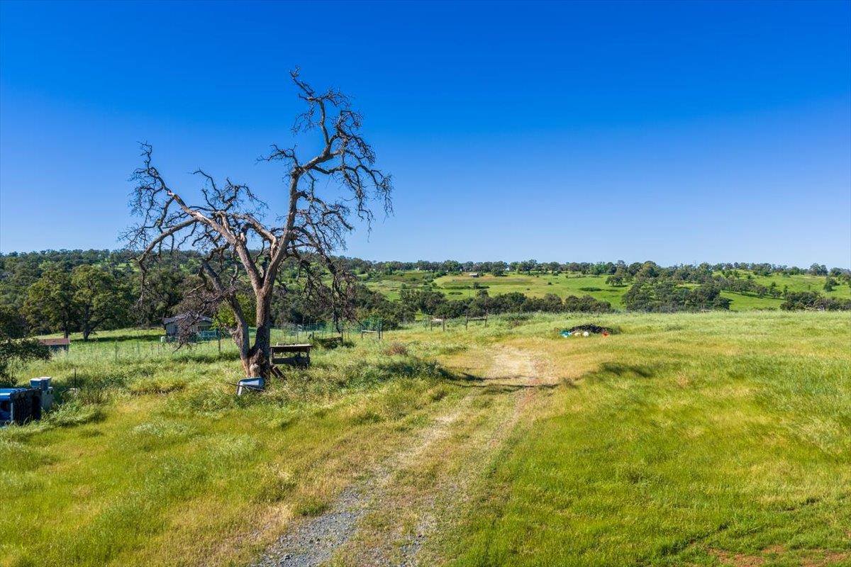 23070 Payam Place, Grass Valley, CA 95949