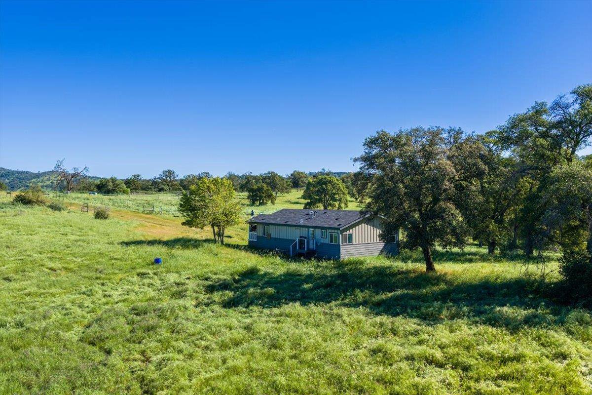 23070 Payam Place, Grass Valley, CA 95949
