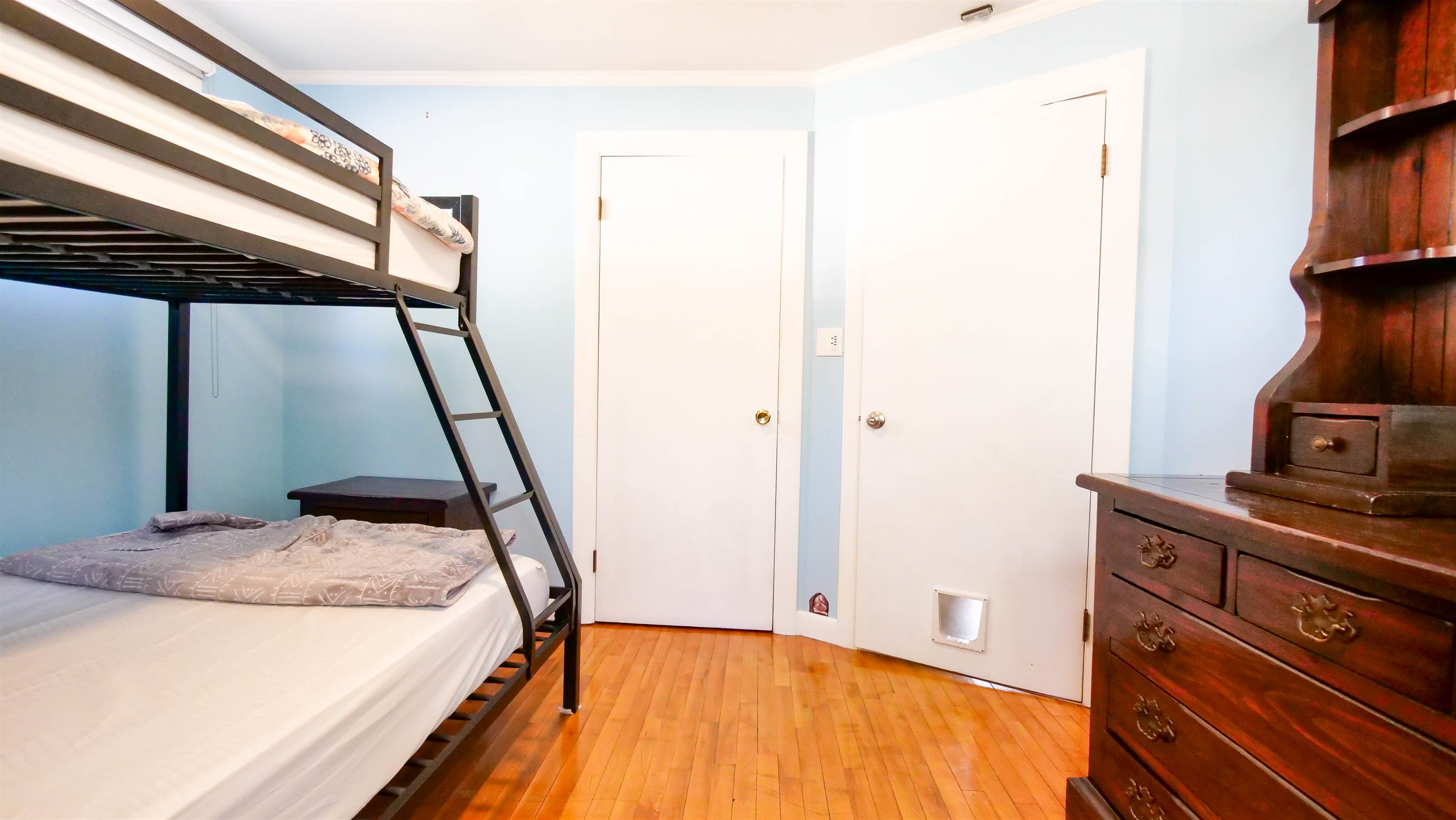 16 Gardner rd, Orono, ME 04473