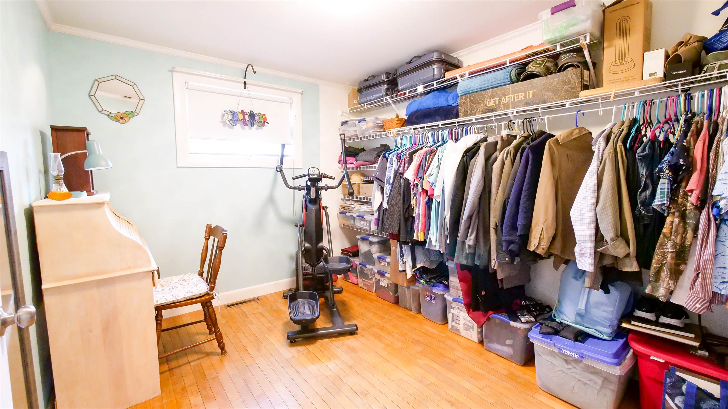 16 Gardner rd, Orono, ME 04473