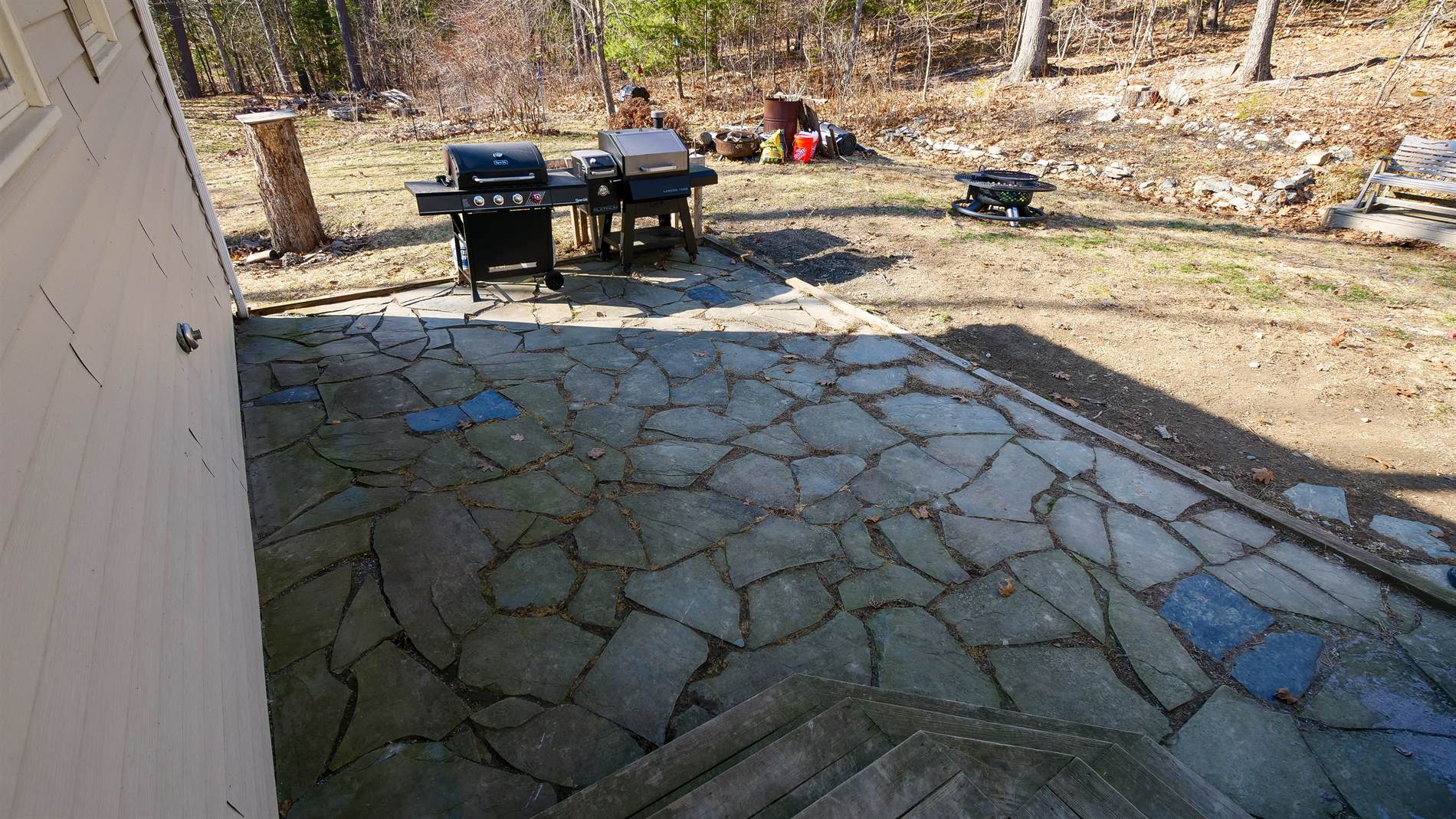 16 Gardner rd, Orono, ME 04473