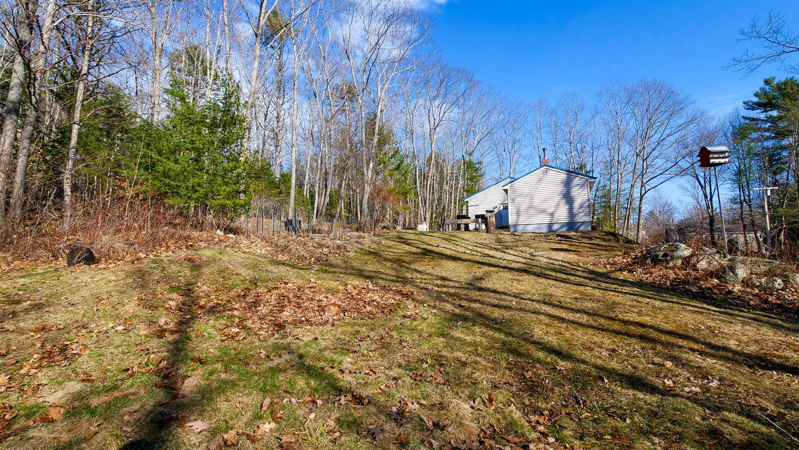 16 Gardner rd, Orono, ME 04473