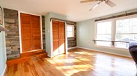 16 Gardner rd, Orono, ME 04473