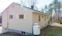 16 Gardner rd, Orono, ME 04473