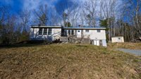16 Gardner rd, Orono, ME 04473
