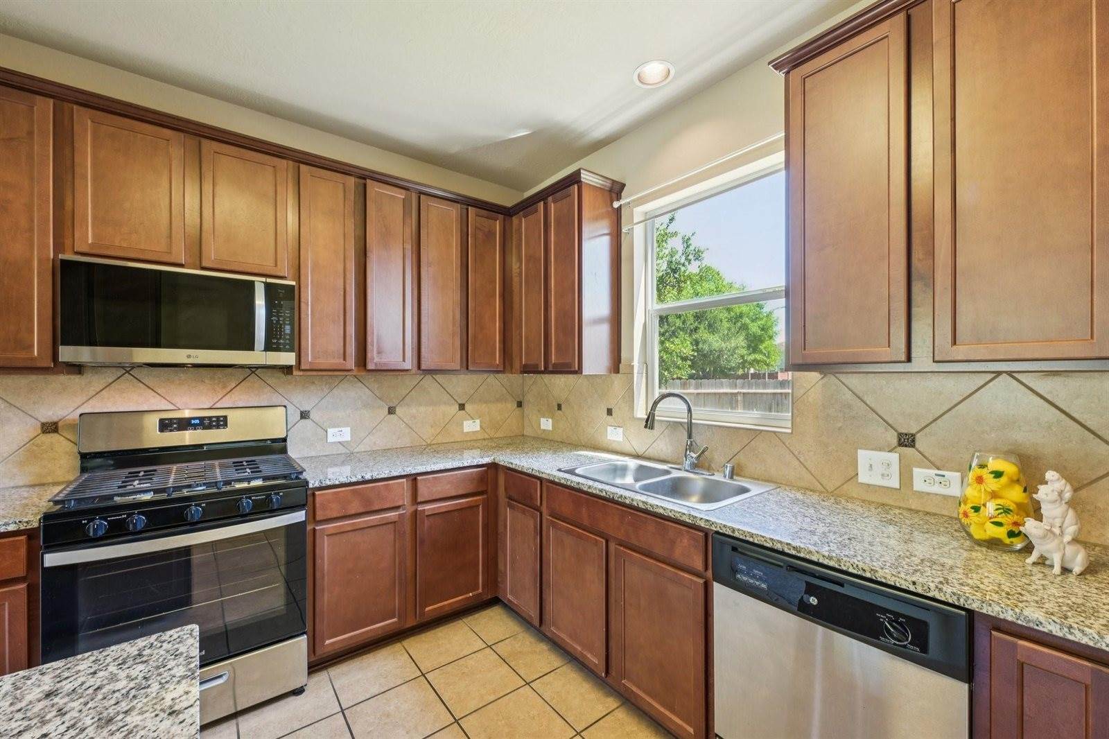 8130 Almera Falls Drive, Cypress, TX 77433