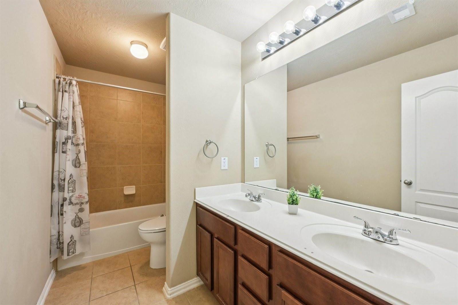 8130 Almera Falls Drive, Cypress, TX 77433