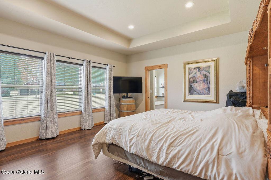 966 East Hurricane Dr, Hayden, ID 83835