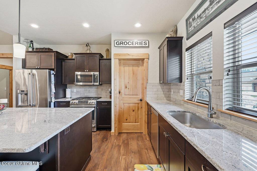 966 East Hurricane Dr, Hayden, ID 83835