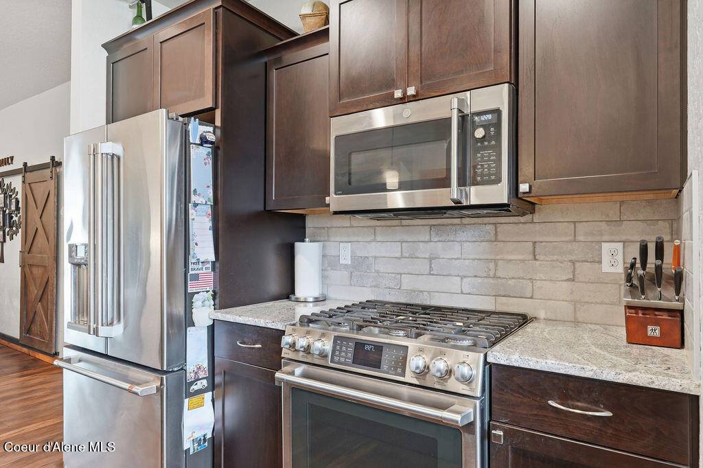 966 East Hurricane Dr, Hayden, ID 83835