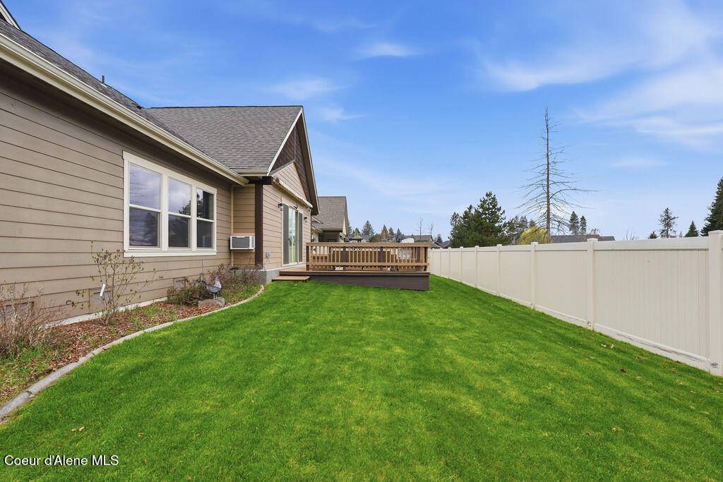 966 East Hurricane Dr, Hayden, ID 83835