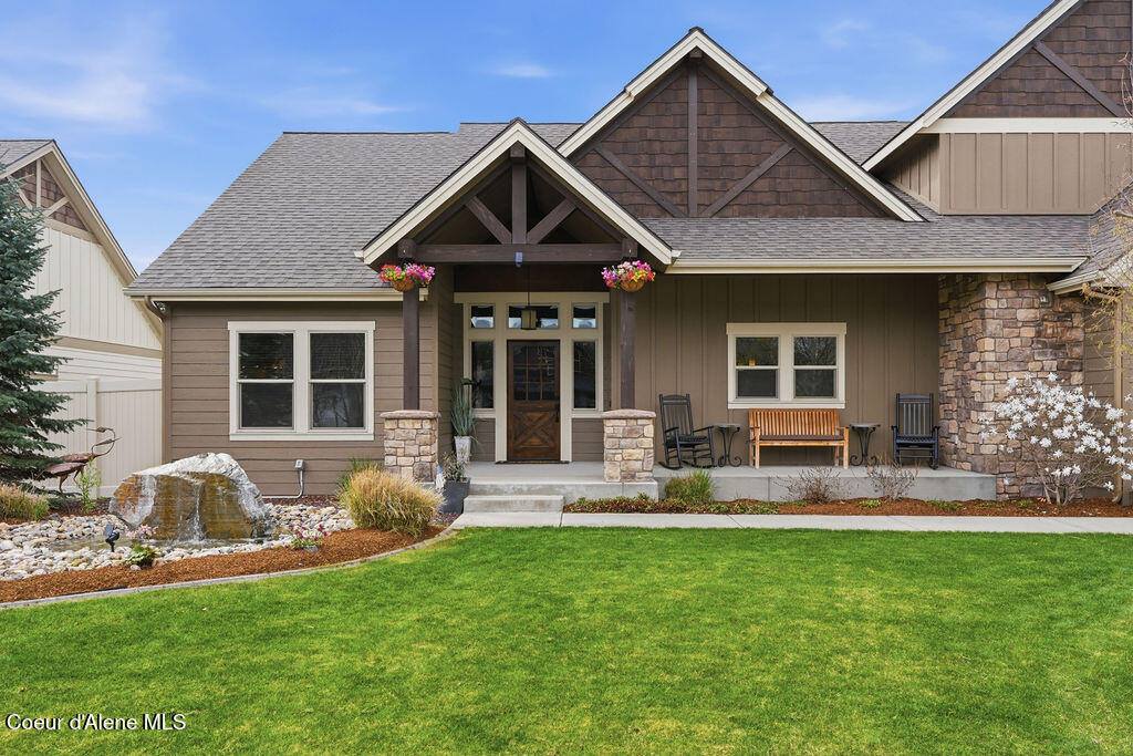 966 East Hurricane Dr, Hayden, ID 83835