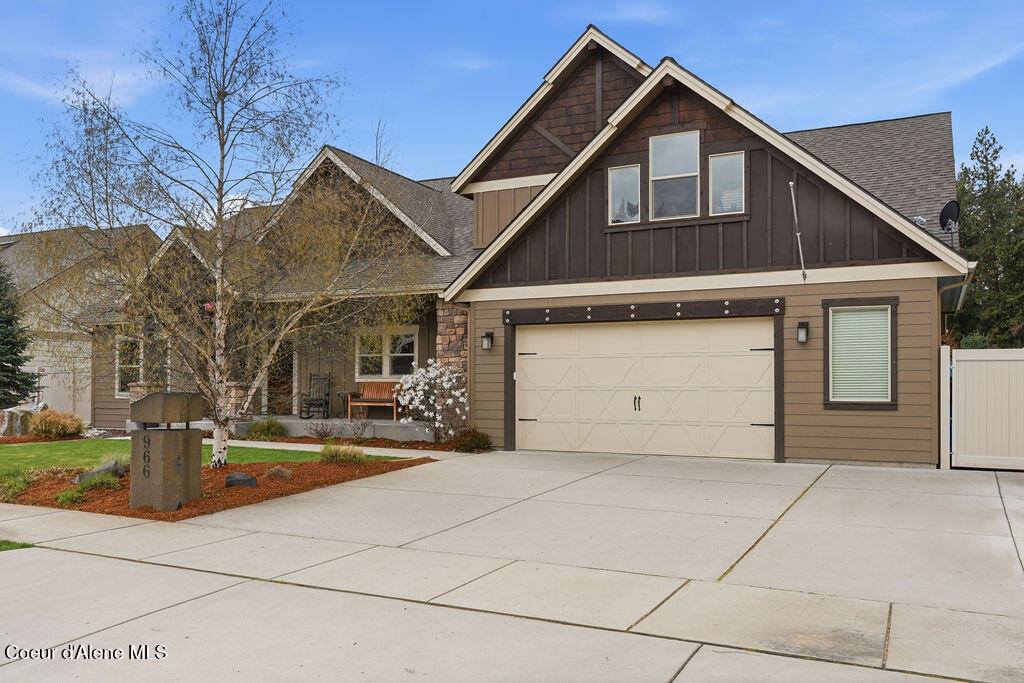 966 East Hurricane Dr, Hayden, ID 83835