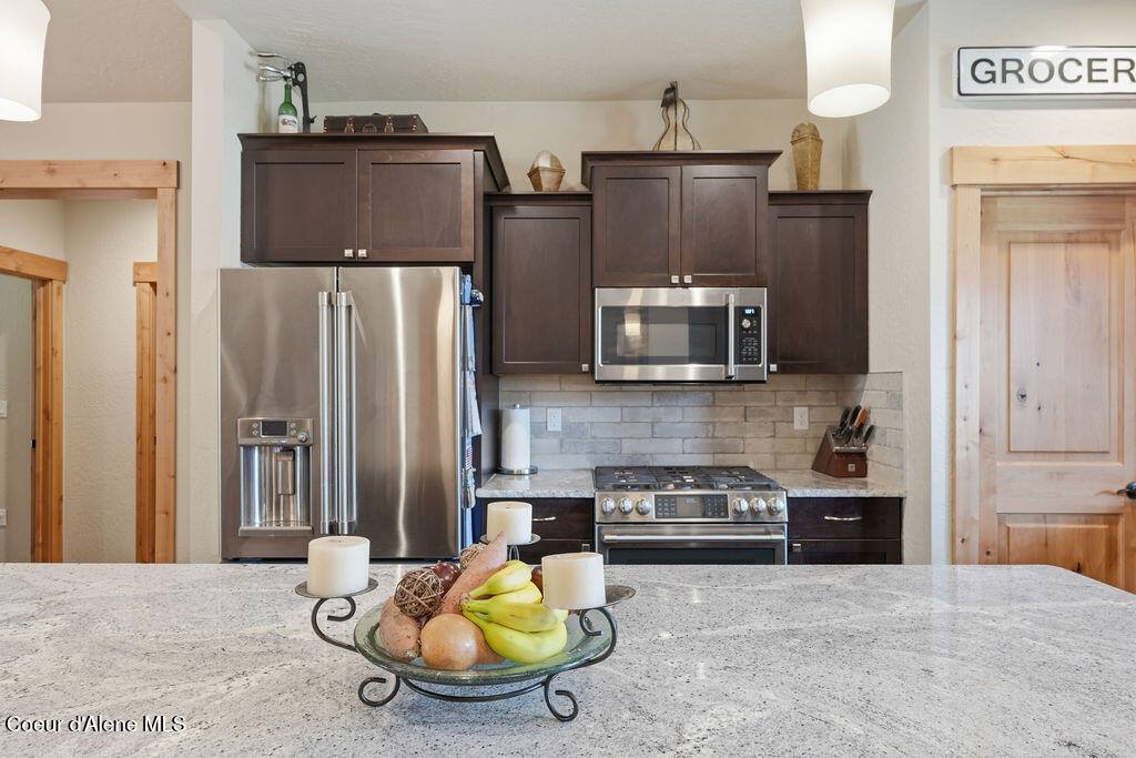 966 East Hurricane Dr, Hayden, ID 83835