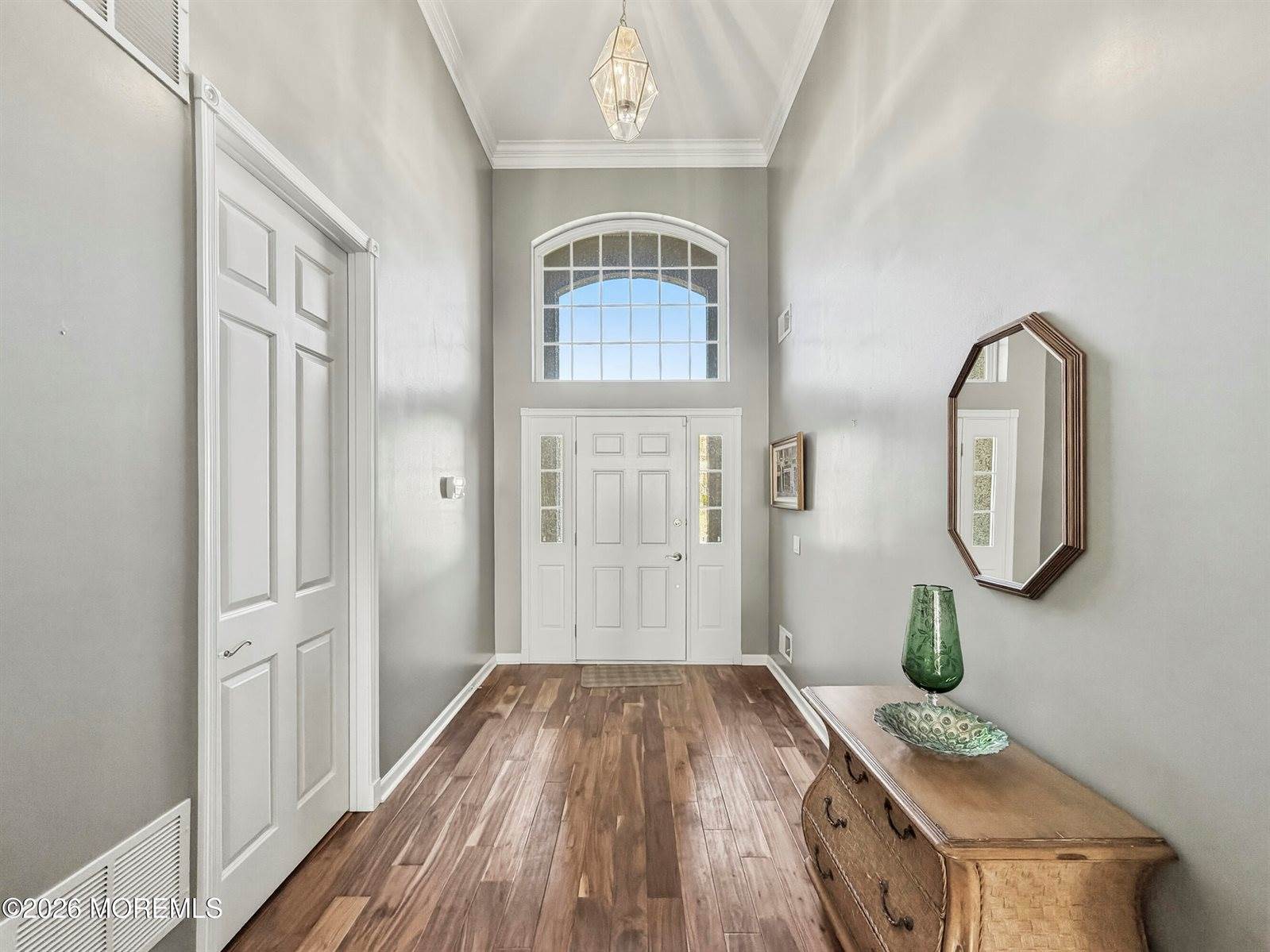 1 Bay Hill Road, Jackson, NJ 08527