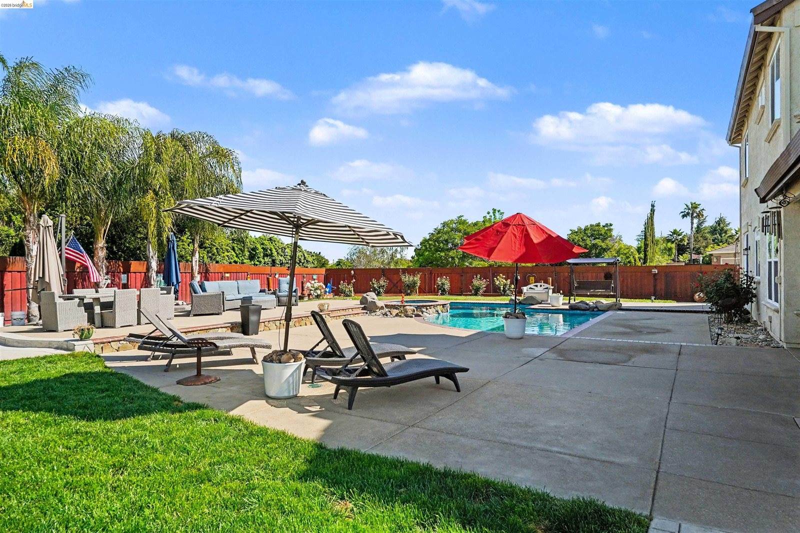 2752 Placer Dr, Oakley, CA 94561