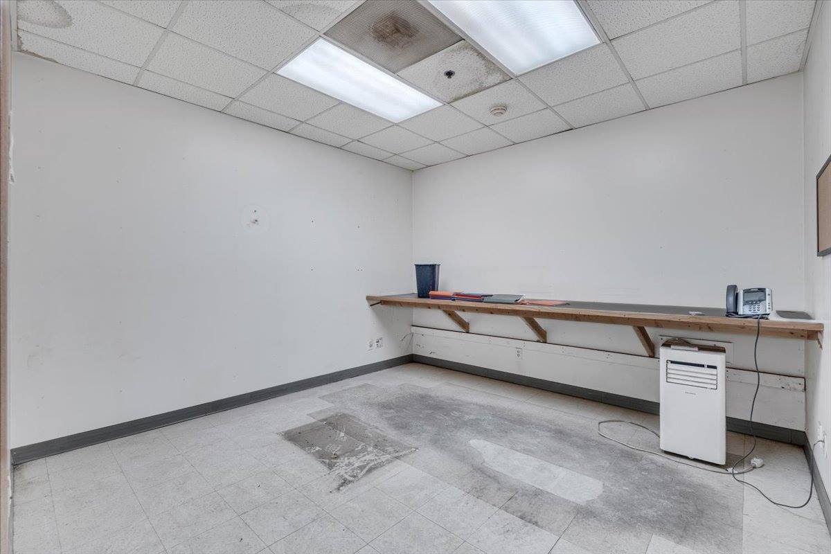 1609 West River Drive, Davenport, IA 52802