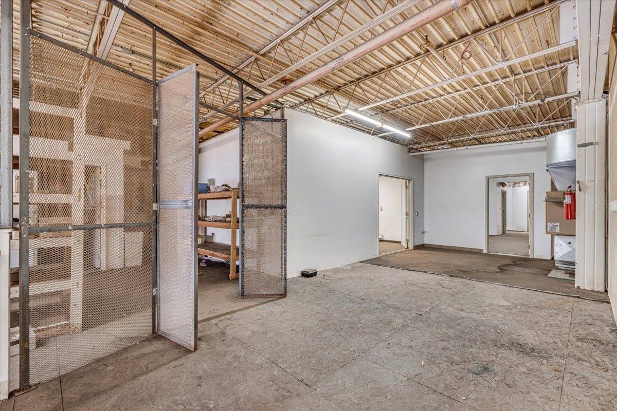 1609 West River Drive, Davenport, IA 52802