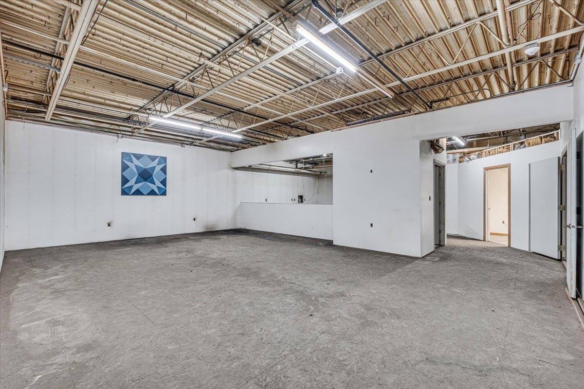 1609 West River Drive, Davenport, IA 52802