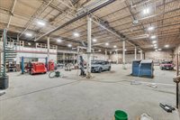 1609 West River Drive, Davenport, IA 52802