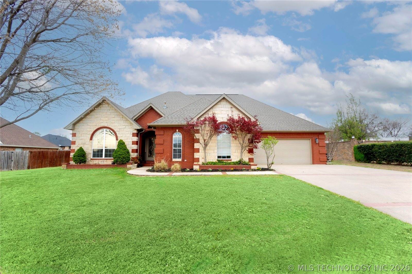 2108 Country Springs Street, McAlester, OK 74501