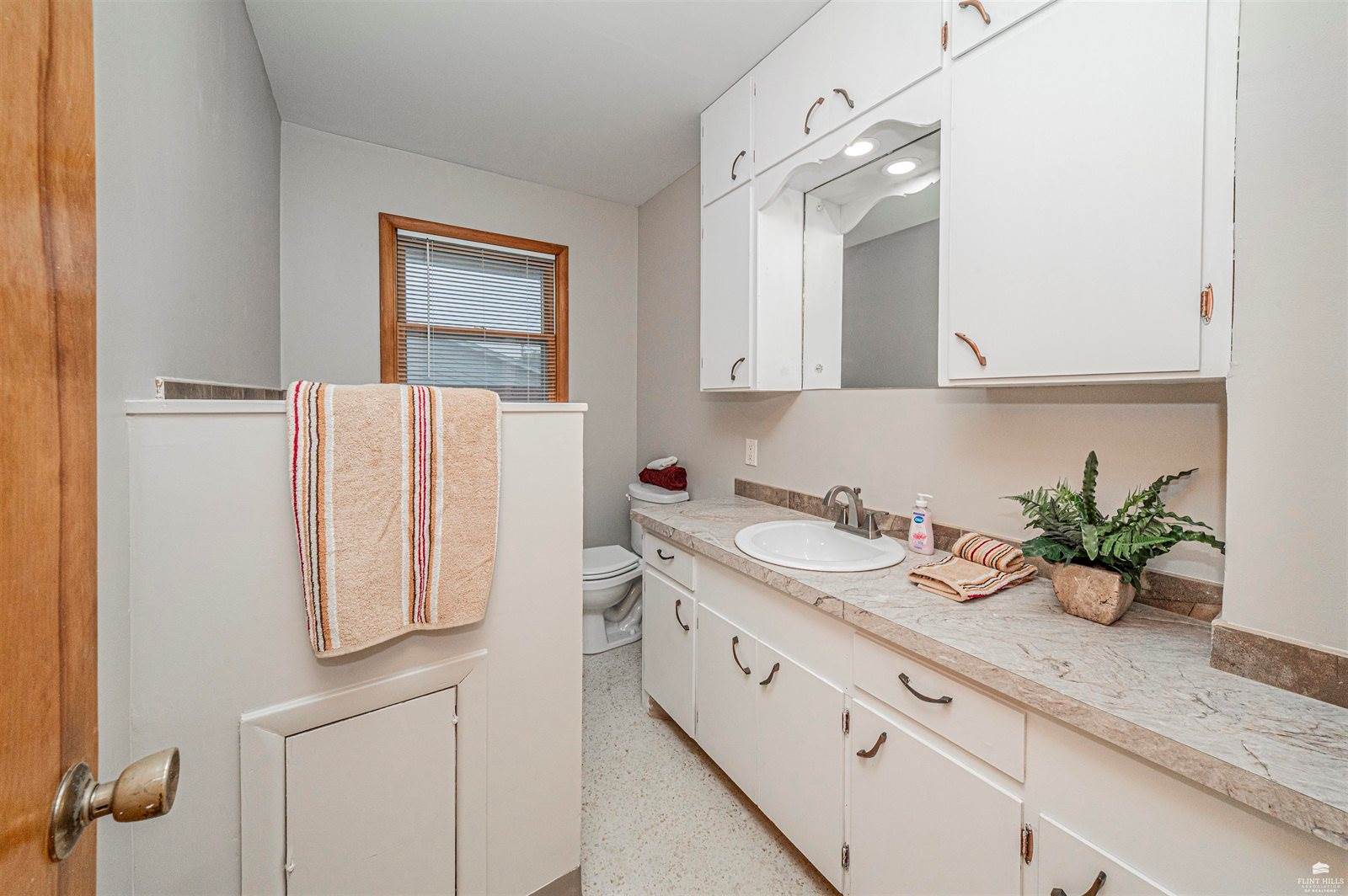 106 NW 16th Street, Abilene, KS 67410