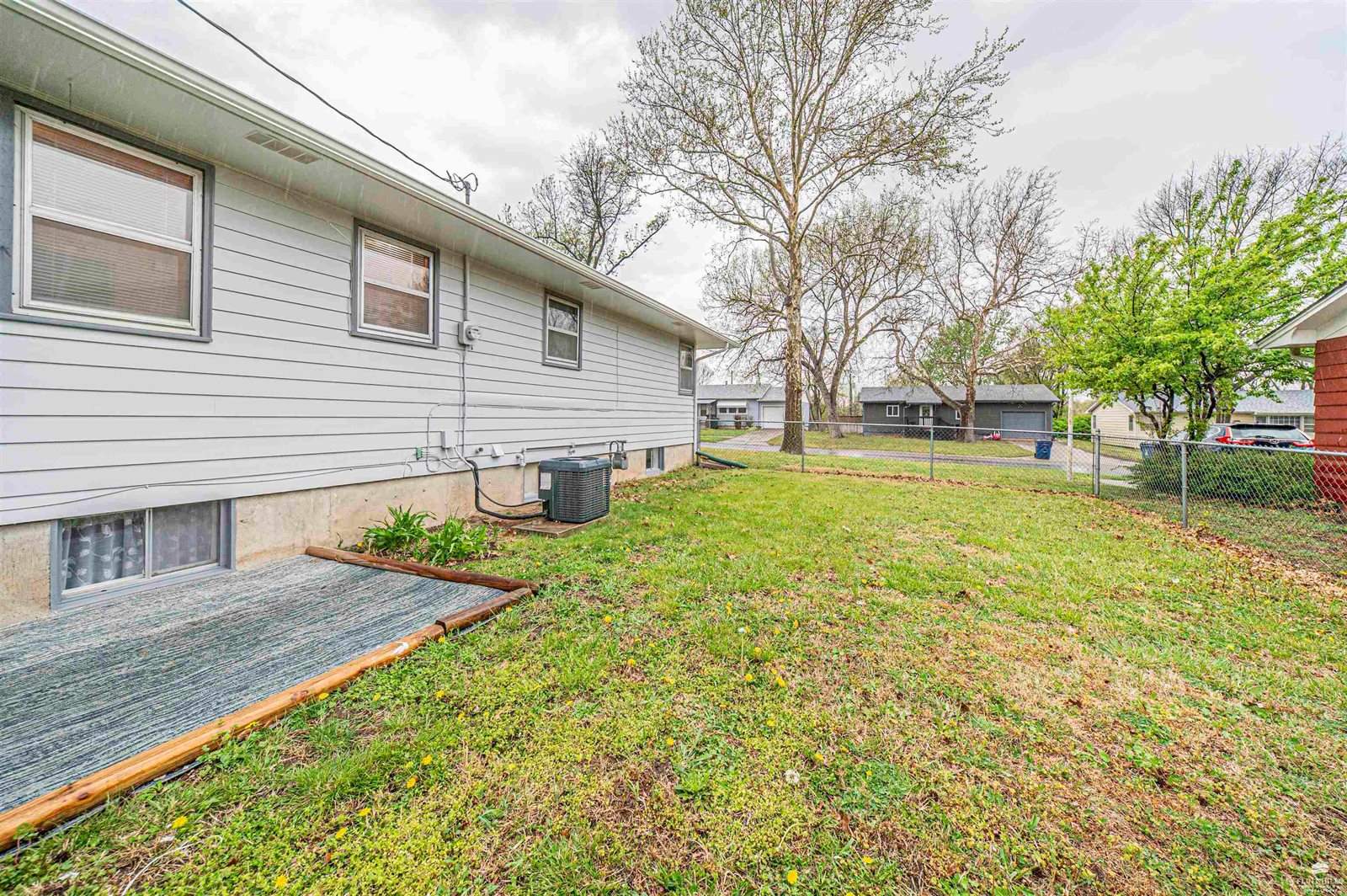 106 NW 16th Street, Abilene, KS 67410
