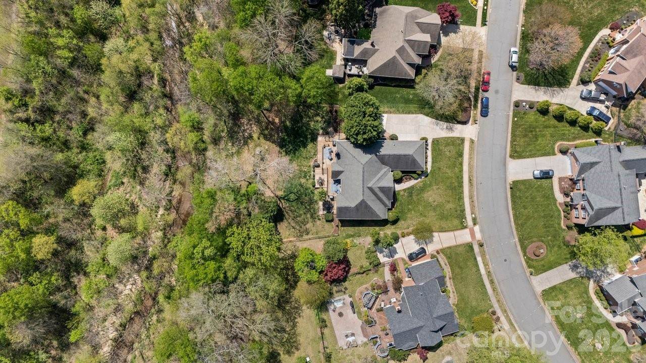 15746 Agincourt Drive, Huntersville, NC 28078