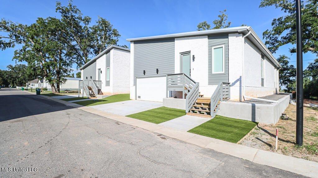 136 Markham Drive, Gulfport, MS 39507