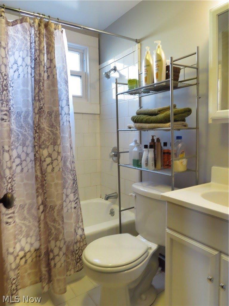 13513 Clifton Boulevard, #3, Lakewood, OH 44107