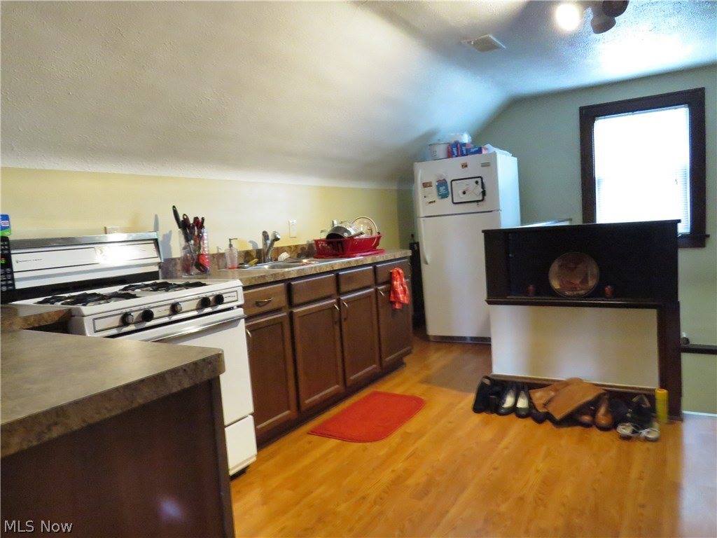 13513 Clifton Boulevard, #3, Lakewood, OH 44107