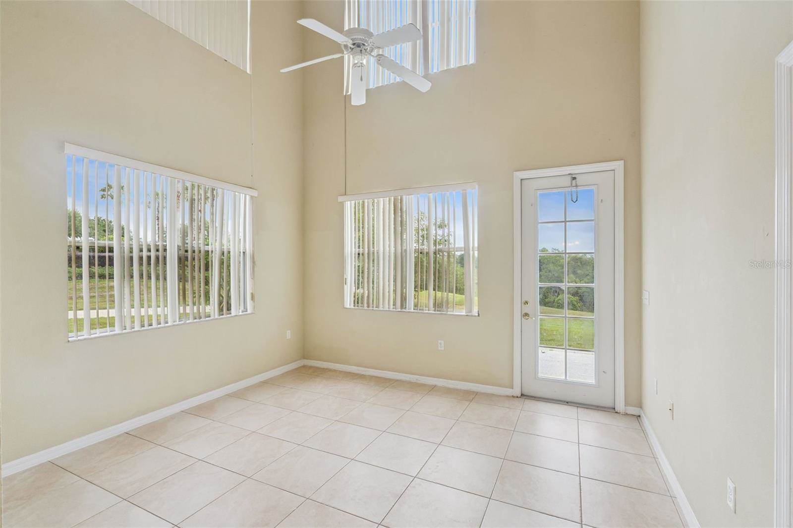 722 Chacall Loop, Mount Dora, FL 32757