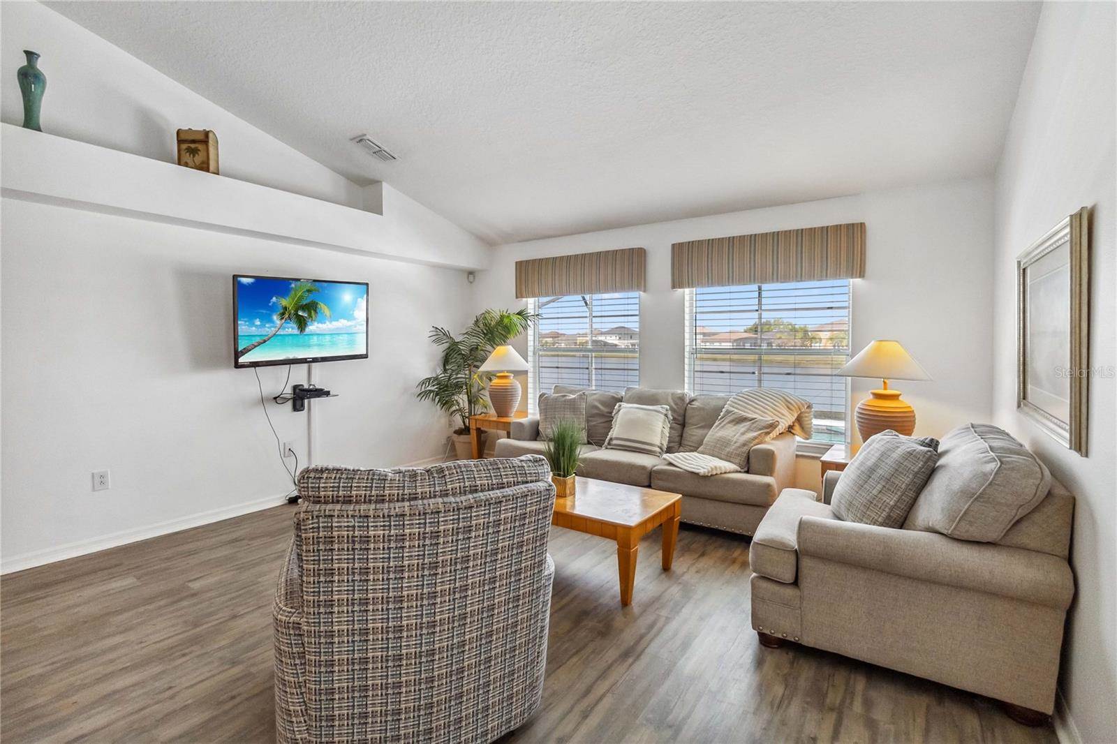 2723 Callaway Ln, Kissimmee, FL 34744