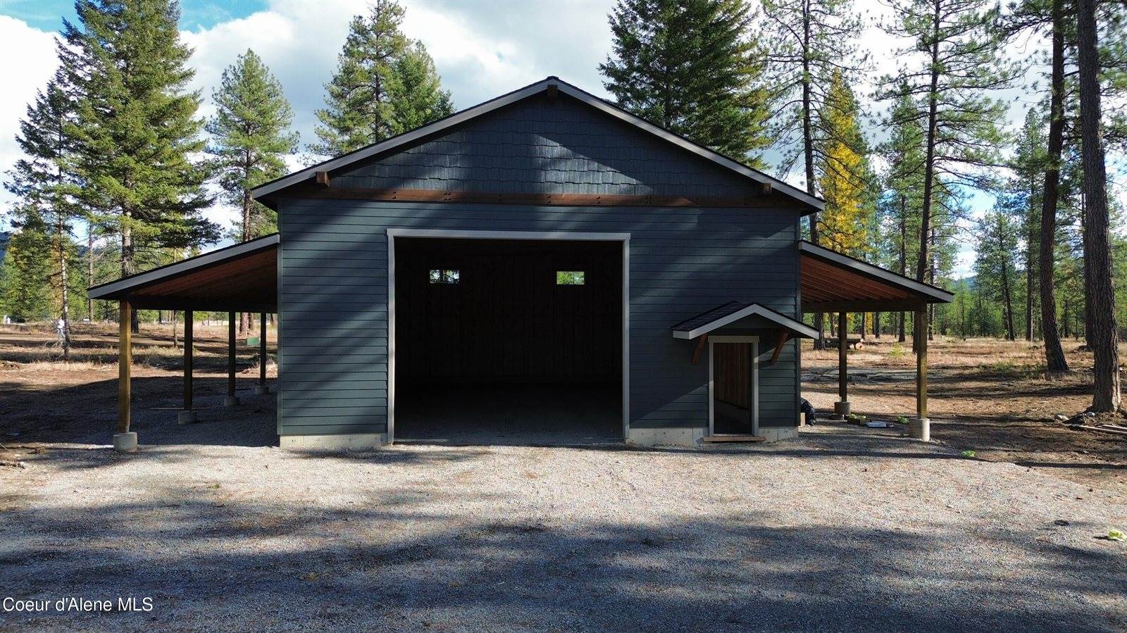 102 Wallace Lane, Blanchard, ID 83804